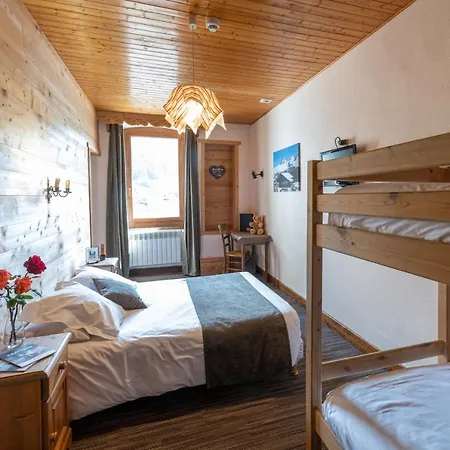 Hotell La Pointe Percee 2*