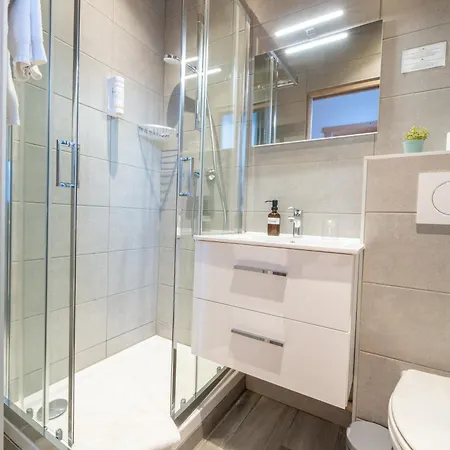 Hotell La Pointe Percee 2*