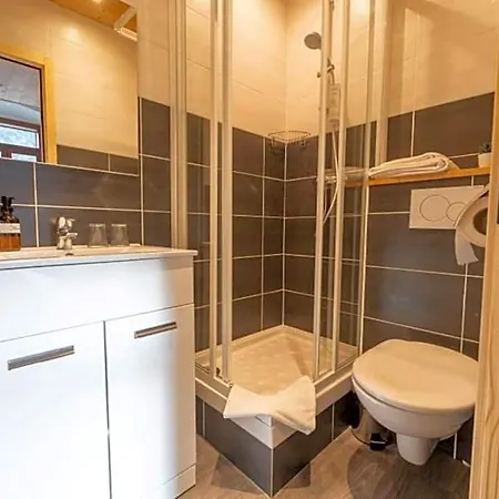 Hotell La Pointe Percee 2*
