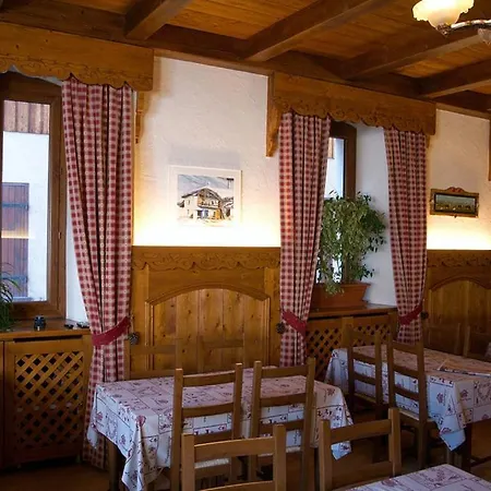 Szálloda La Pointe Percee 2*